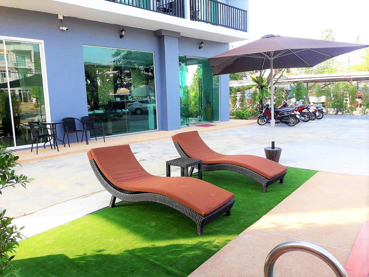 The Beach at Klong Muang Bagian luar foto